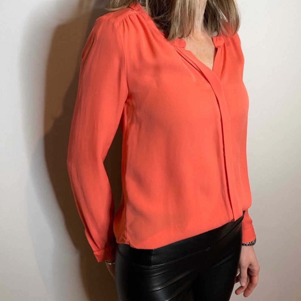 BABATON 100% Silk Coral V-Neck Button Down Long Sleeve Blouse - Picture 2 of 13